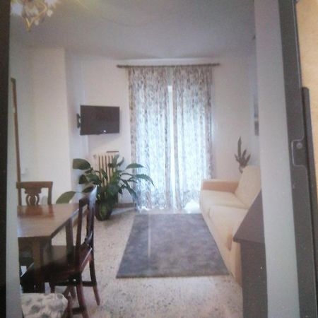 Casa Silvio Lägenhet Torri Del Benaco Exteriör bild